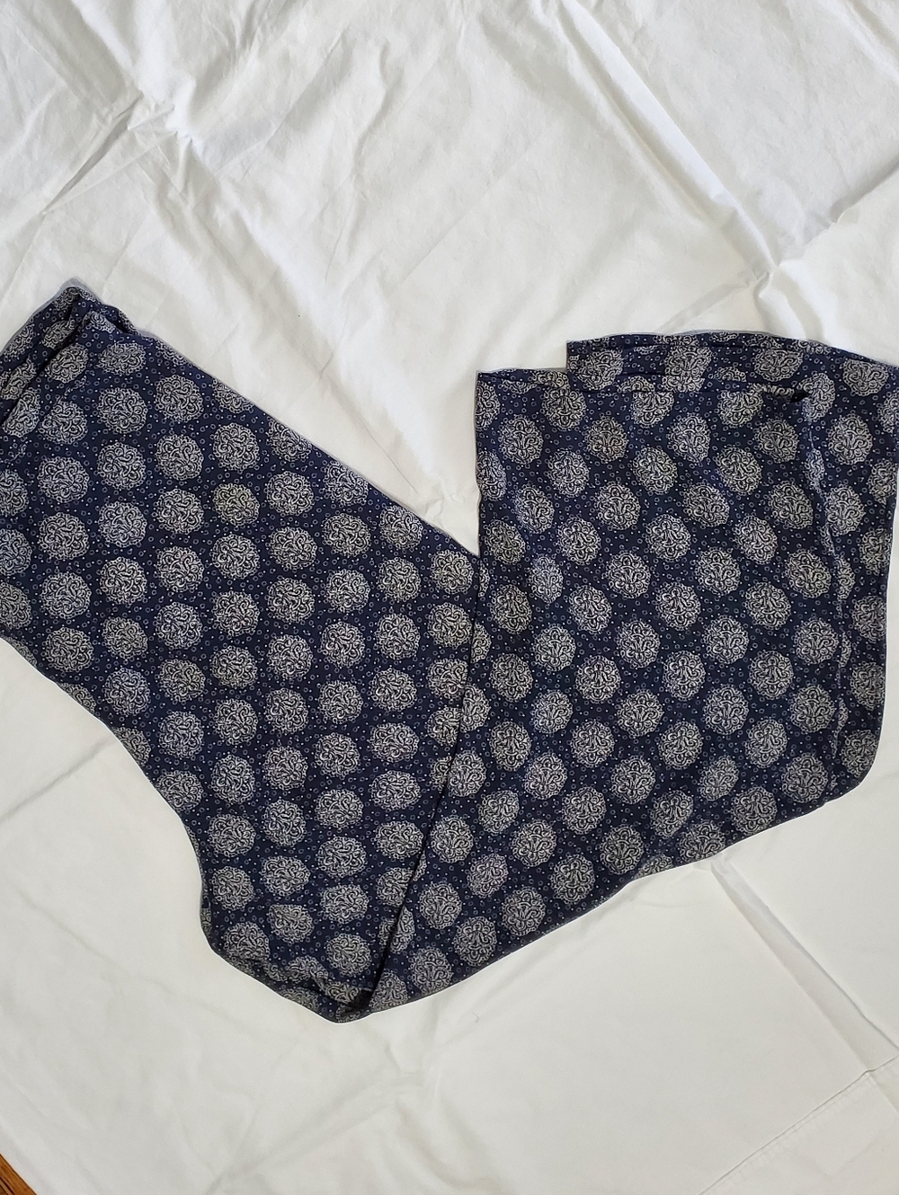 Casual Corner Navy Printed Wide Leg Pants Boho Lounge Relaxed Fit Size 10